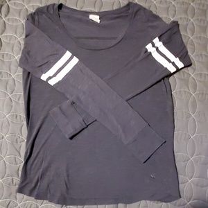 🔥PRICE DROP🔥PINK Victoria's Secret Long Sleeve!